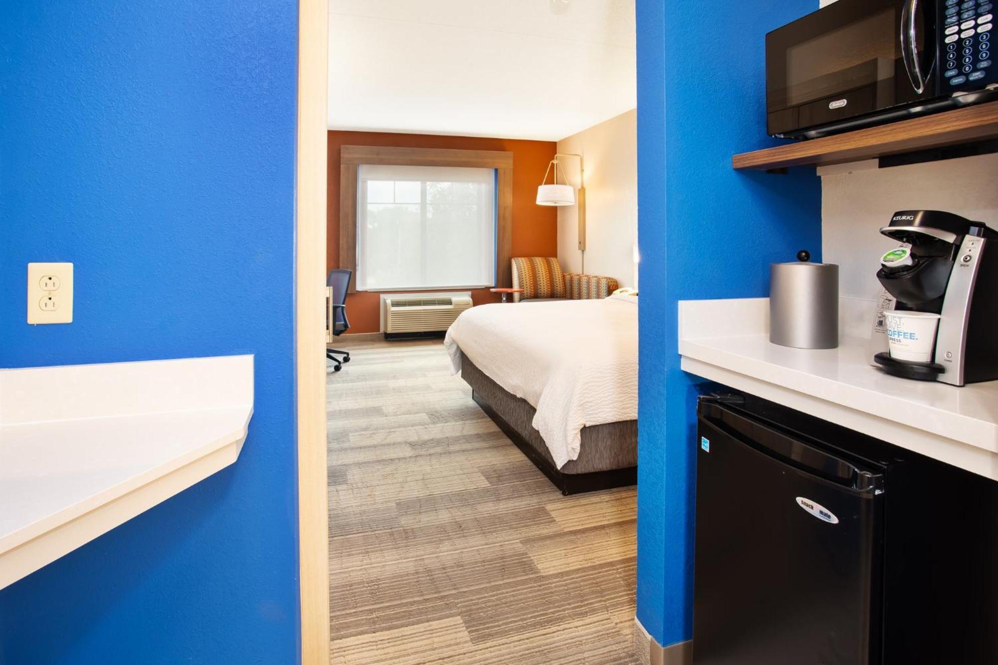 Holiday Inn Express Hotel & Suites Rochester Webster By Ihg Esterno foto